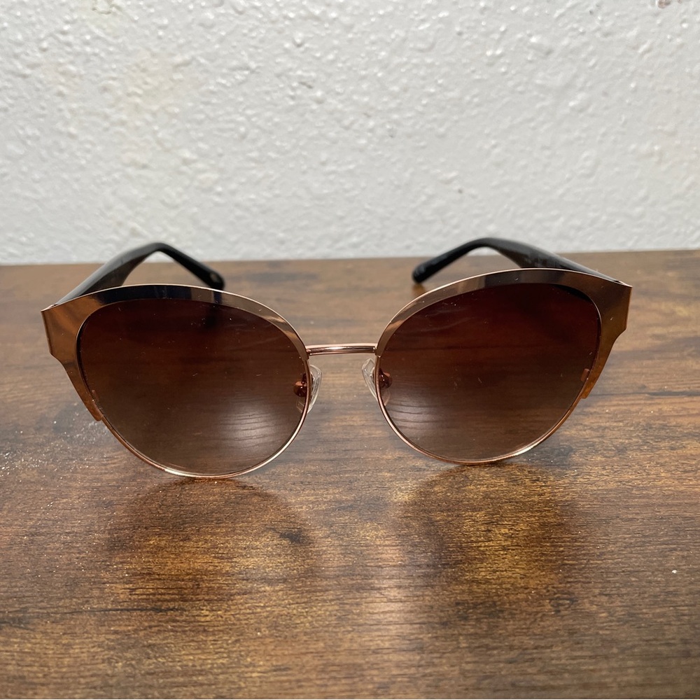 Fossil Rose Gold cat eye sunglasses